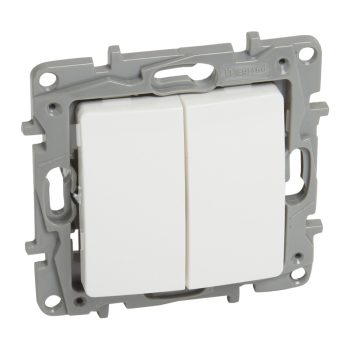   Niloé 105 2x1P csillárkapcsoló betét fehér süllyesztett IP20 2- billentyű/gomb Legrand 764506