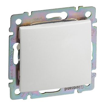   Valena 107 keresztkapcsoló betét közp. fedéllel fehér süllyesztett IP31 1- billentyű/gomb Legrand 774407